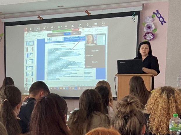 Ознайомлення здобувачів з каталогами вибіркових дисциплін.jpg